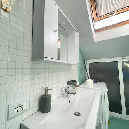 Loris Apartment *
